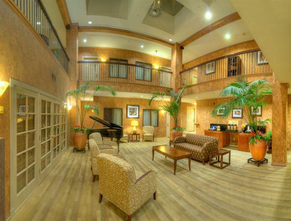 Best Western Plus Palm Court Hotel Davis Exterior foto