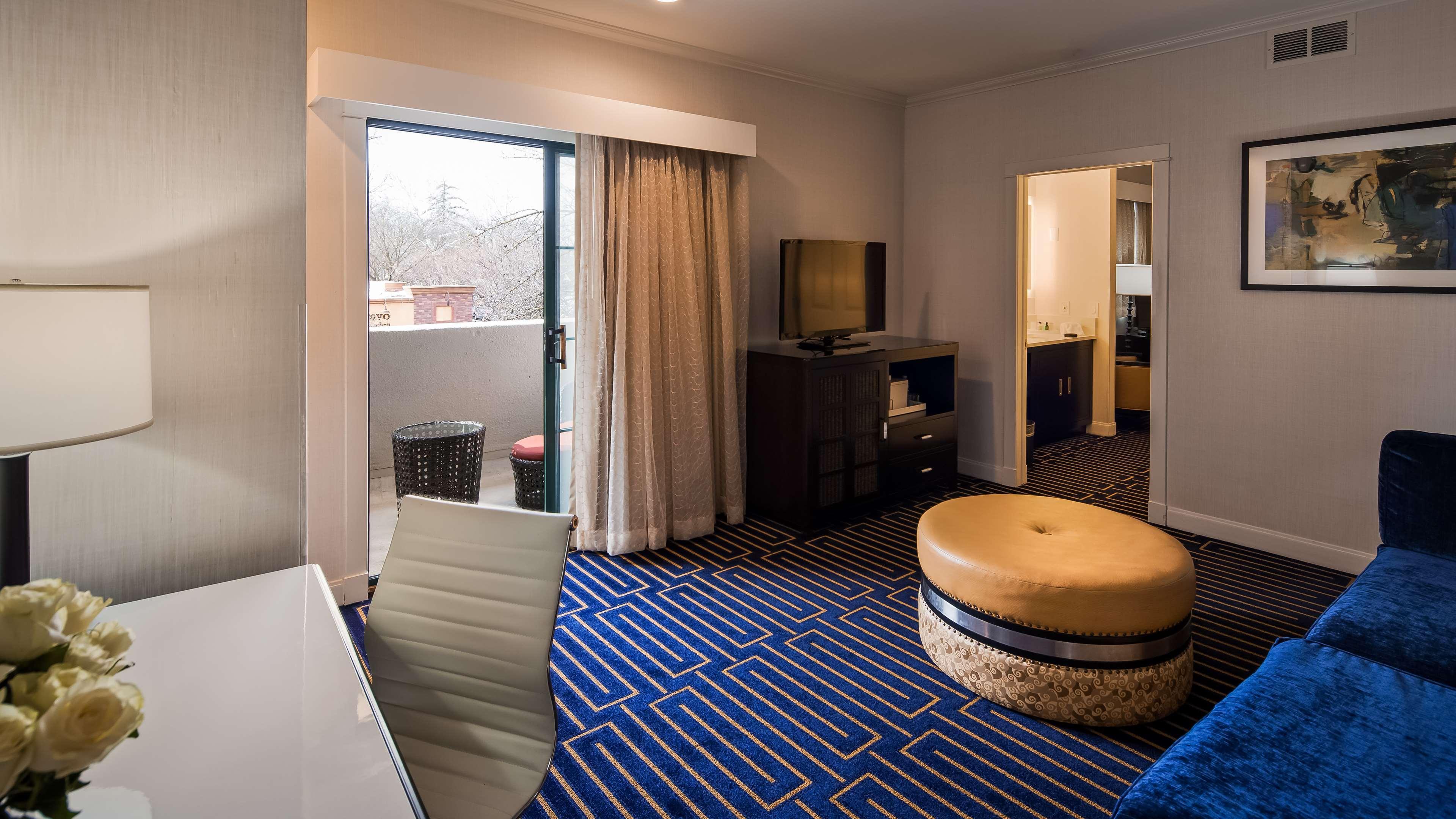 Best Western Plus Palm Court Hotel Davis Exterior foto