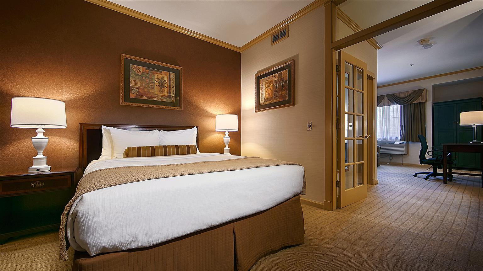 Best Western Plus Palm Court Hotel Davis Exterior foto